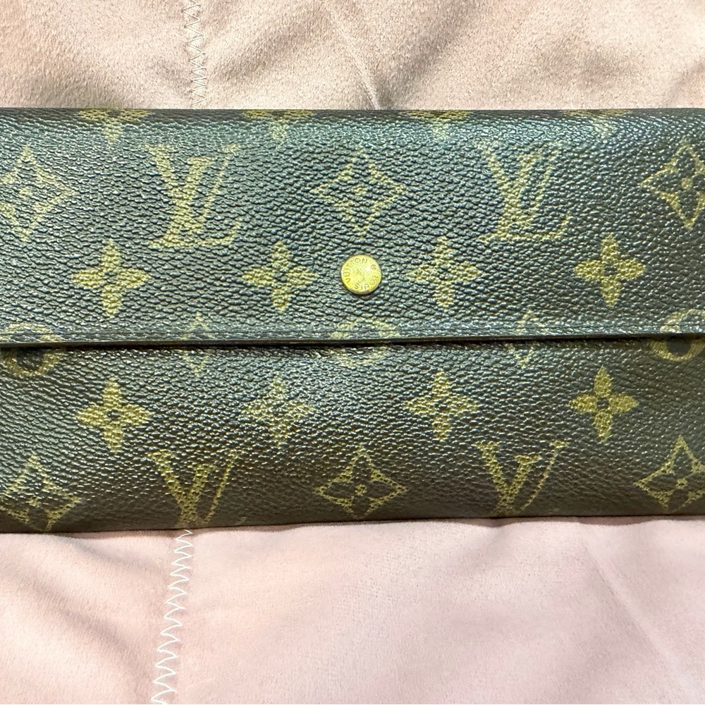 Louis Vuitton International Wallet